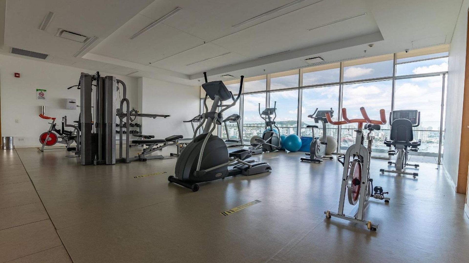 H2-luxurious 2 Bedroom / 16th F - Bocagrande Apartamento
